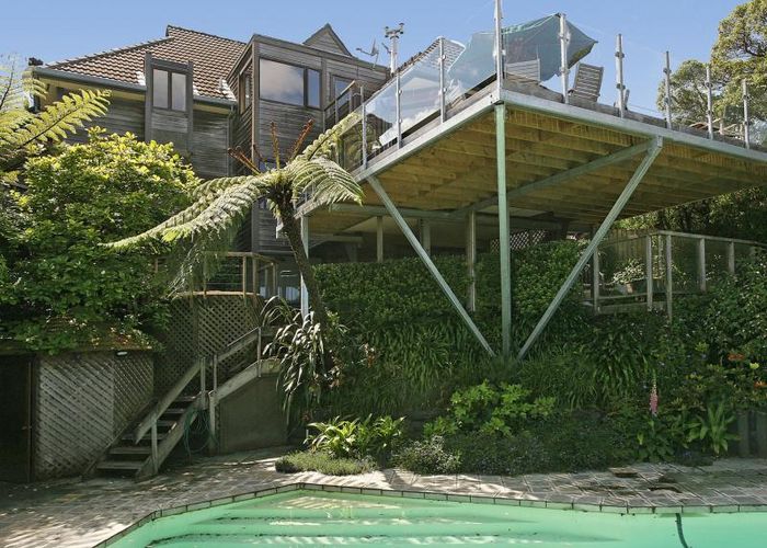  at 20 Howard Road, Point Howard, Lower Hutt