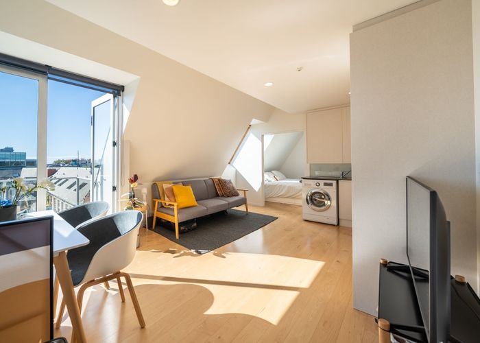  at 16/15 Peterborough Street, City Centre, Christchurch City, Canterbury