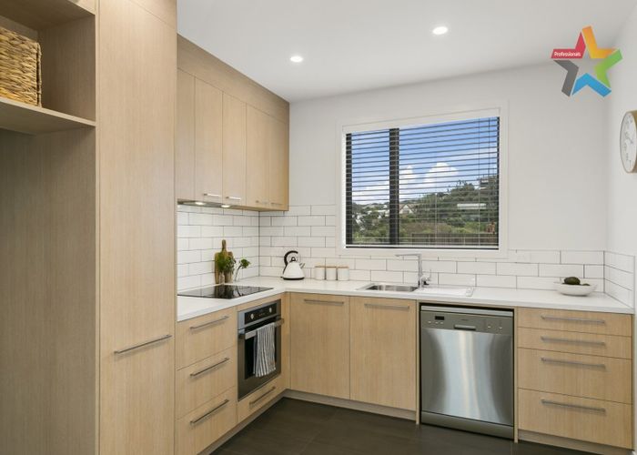  at 9/30 Monowai Road, Johnsonville, Wellington