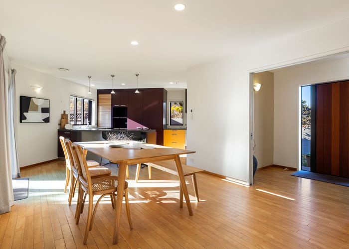  at 9 Jaemont Court, Huntington, Hamilton