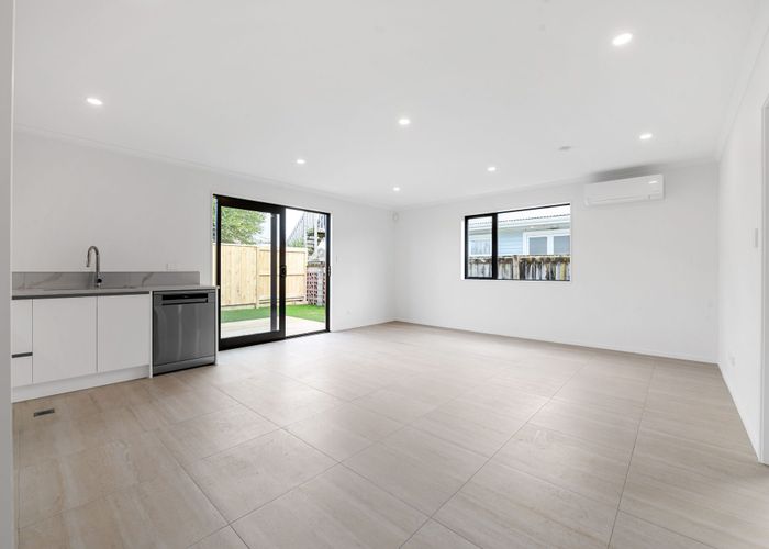  at 2/239 Tramway Road, Enderley, Hamilton, Waikato