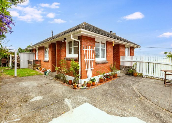  at 2 Ruskin Road, Newlands, Wellington, Wellington