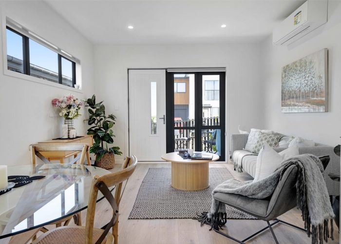  at 11 Tahere Road, Totara Park, Manukau City, Auckland