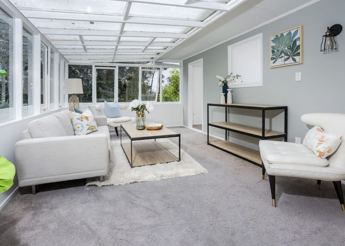  at 16 West Glade Crescent, Birkdale, North Shore City, Auckland
