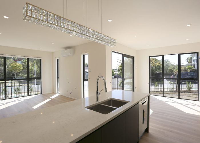  at 46 Topliss Dr, Northcross, North Shore City, Auckland