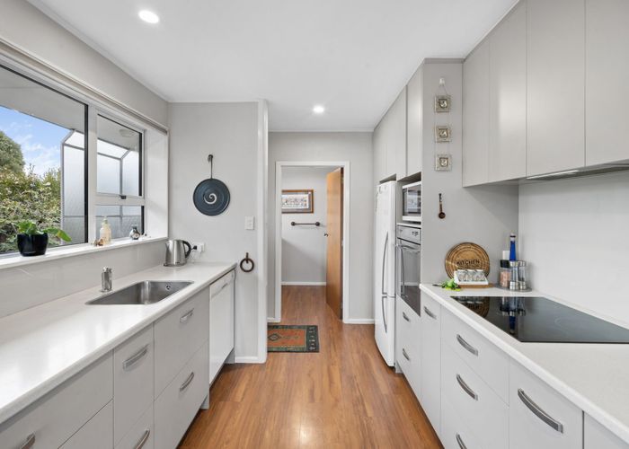 at 12c Glenavon Place, Ilam, Christchurch City, Canterbury
