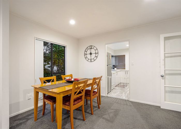  at 2/54 Granville Drive, Massey, Auckland