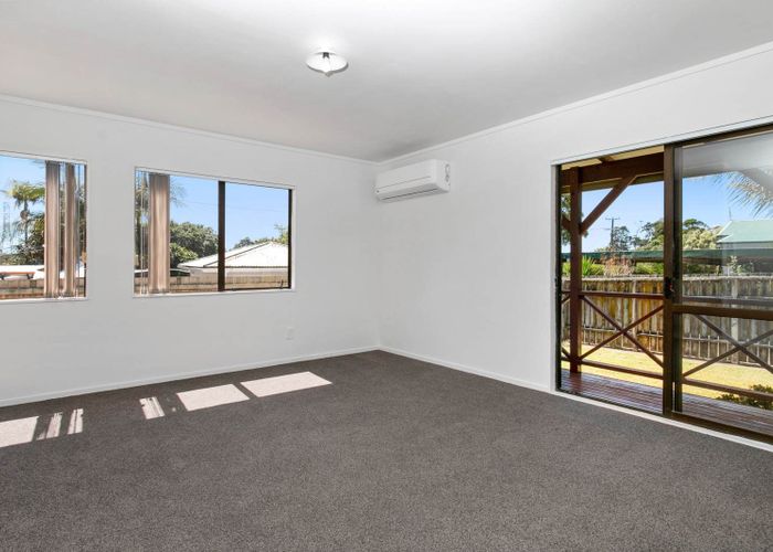  at 2/26 Queen Mary Avenue, New Lynn, Auckland