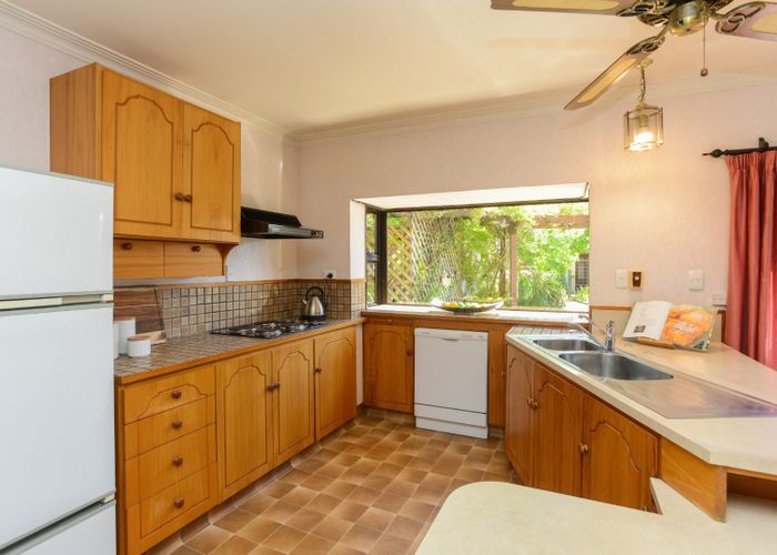  at 719A Grove Road, Mayfair, Hastings