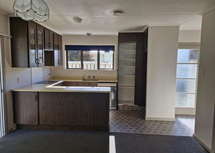  at 5 Hillside Crescent, Westown, New Plymouth, Taranaki