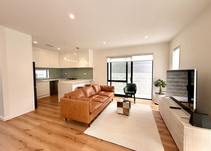  at 10D Weetman Drive, Browns Bay, North Shore City, Auckland