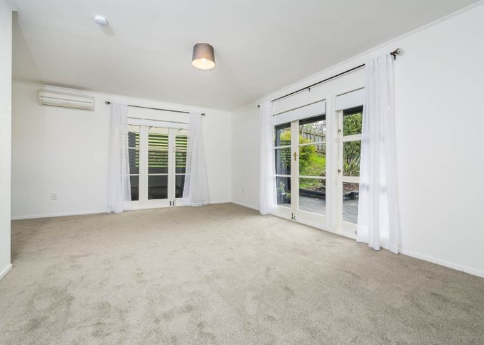  at 98 John Downs Drive, Browns Bay, North Shore City, Auckland