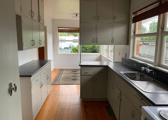  at 60 English Street, Saint Andrews, Hamilton, Waikato