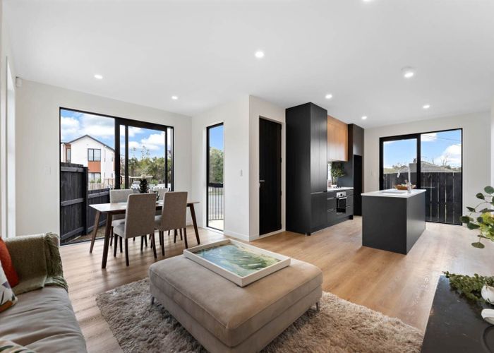  at 10a Serjeant Street, Henderson, Waitakere City, Auckland