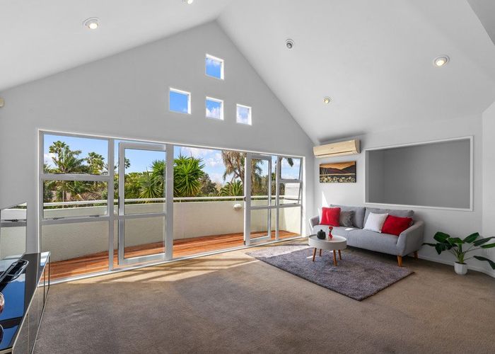  at 1/16 Sailfish Drive, West Harbour, Waitakere City, Auckland