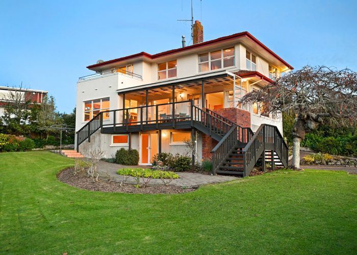  at 148 Lake Crescent, Hamilton Lake, Hamilton, Waikato