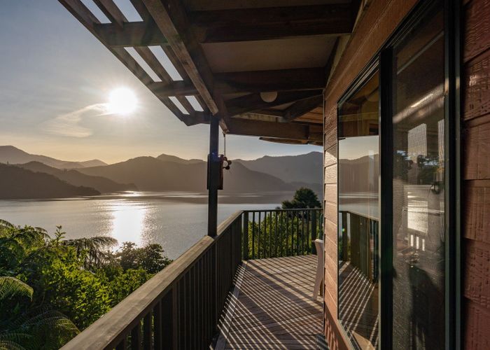  at 42 Lawrence Road, Picton