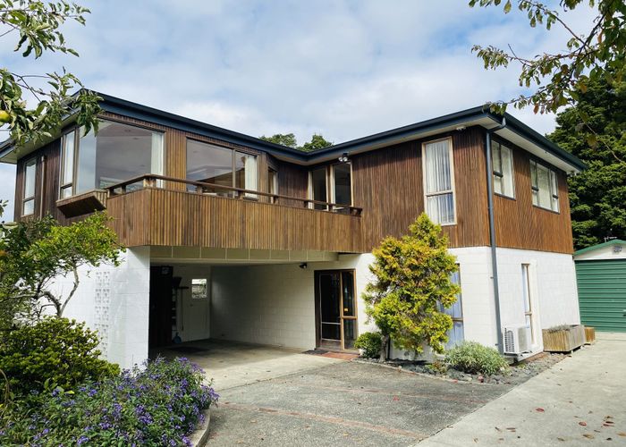  at 11A Hillcrest Grove, Hillpark, Auckland
