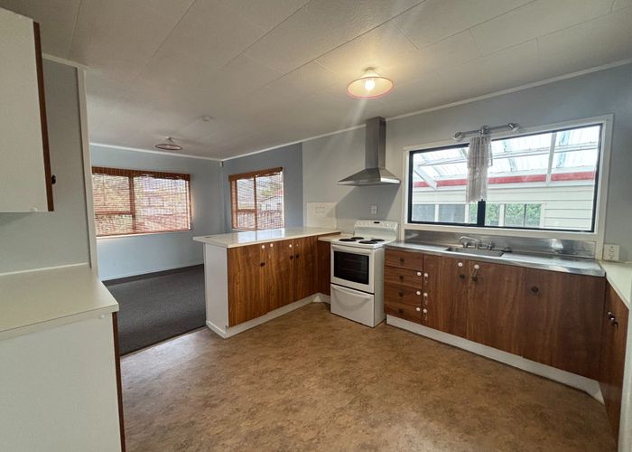  at 9 Thomas Road, Flat Bush, Auckland