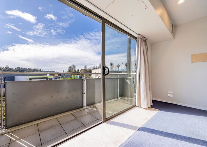  at D3 and D7/210 Dairy Flat Highway, Albany, North Shore City, Auckland