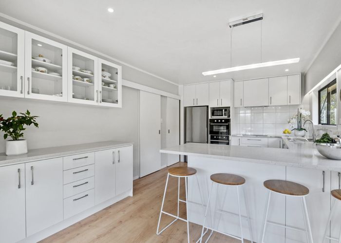  at 8 Terrylyn Drive, Hillcrest, Auckland