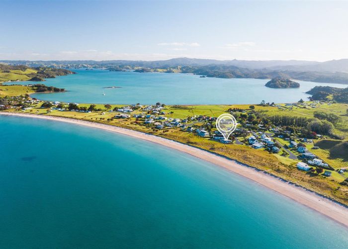 at 14 Logan Nicks Place, Whangaruru, Russell