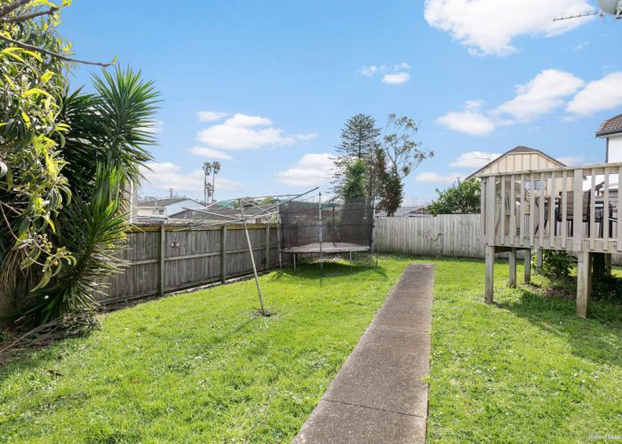  at 4/5 Lynton Road, Mount Wellington, Auckland