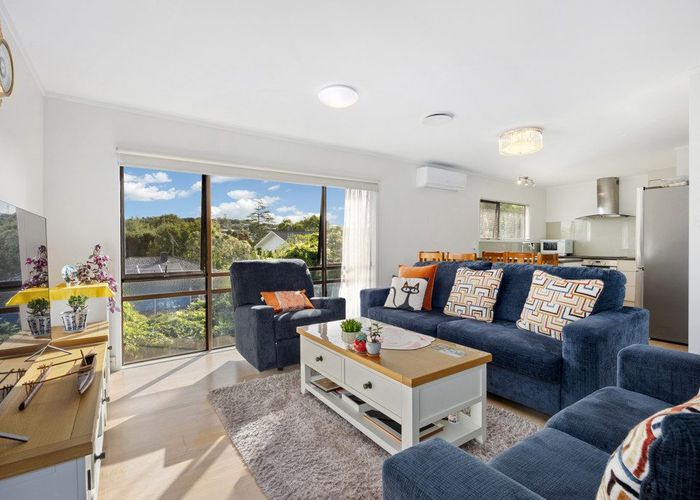  at 2/70 Stanaway Street, Hillcrest, North Shore City, Auckland