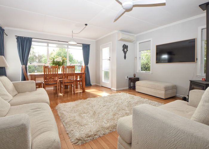  at 5 Charles Street, Carterton