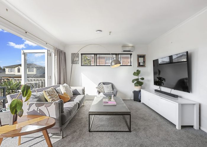  at 107 Kinross Street, Blockhouse Bay, Auckland