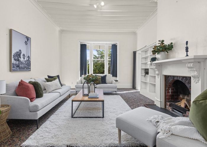  at 32 Hereford Street, West End, Palmerston North