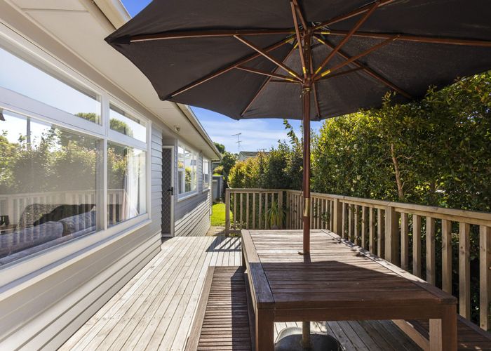  at 17B Roseneath Place, Birkdale, Auckland