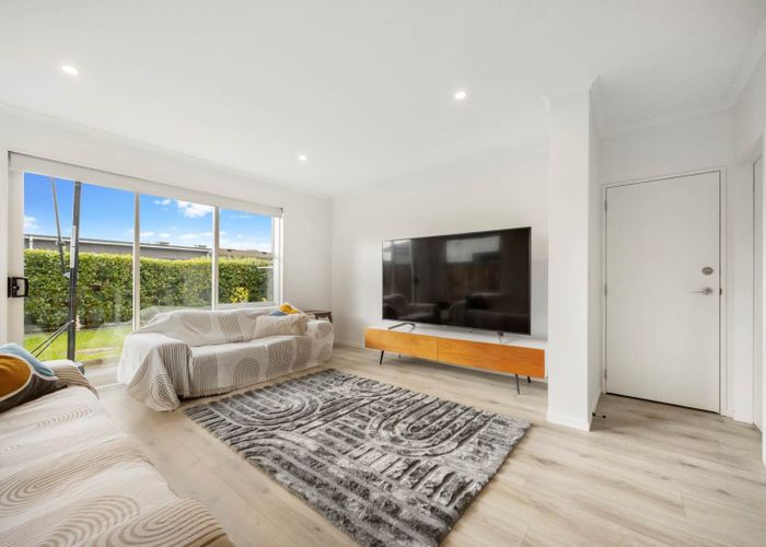  at 48 Vincent McGrath Crescent, Swanson, Waitakere City, Auckland