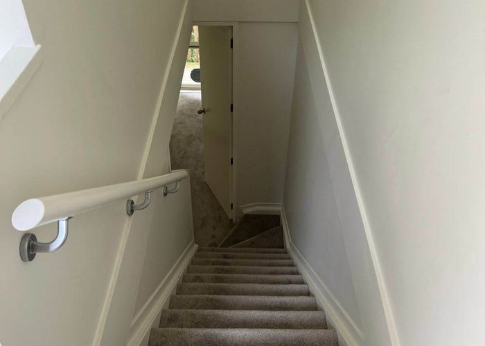  at 23L Hendry Avenue, Hillsborough, Auckland