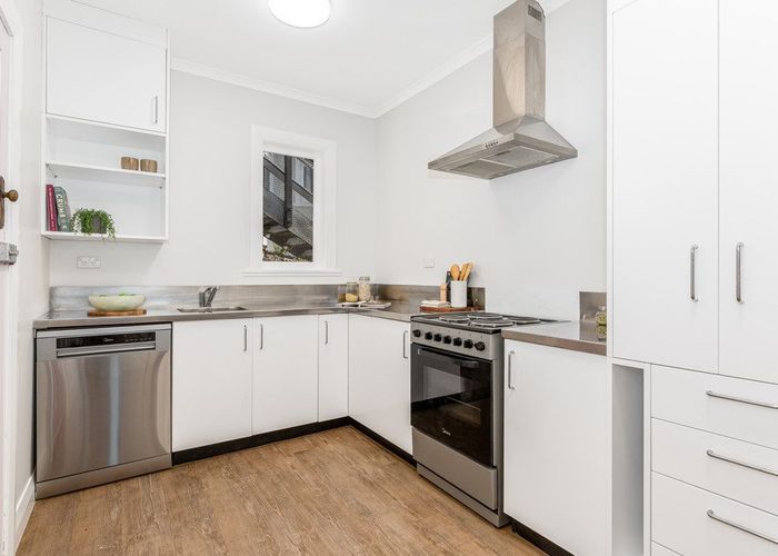  at 42 Adams Terrace, Aro Valley, Wellington, Wellington