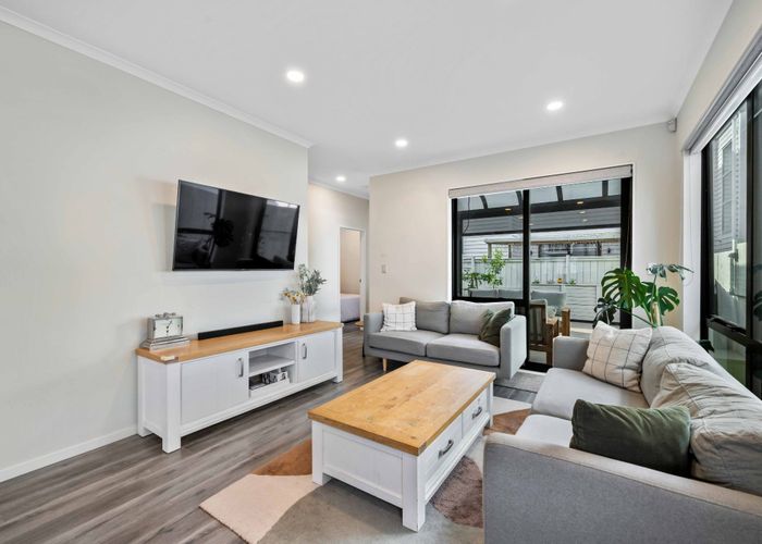  at 94 Bellbird Street, Papakura, Papakura, Auckland