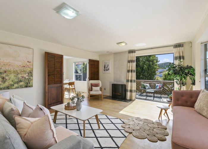  at 6 Cambrian Street, Churton Park, Wellington