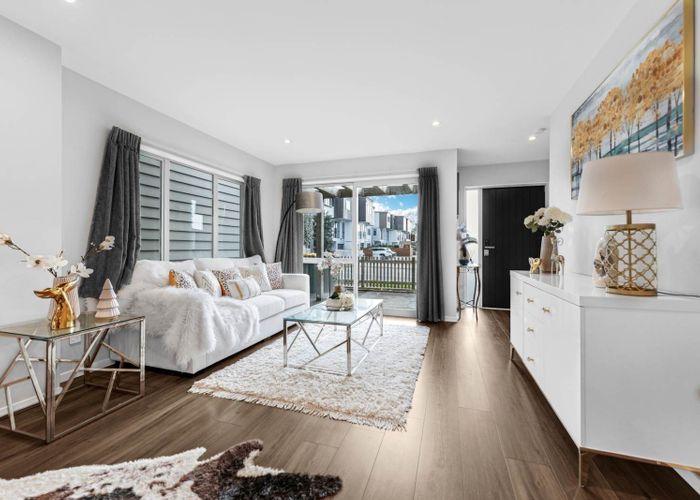  at 5 Tahingamanu Road, Hobsonville, Waitakere City, Auckland