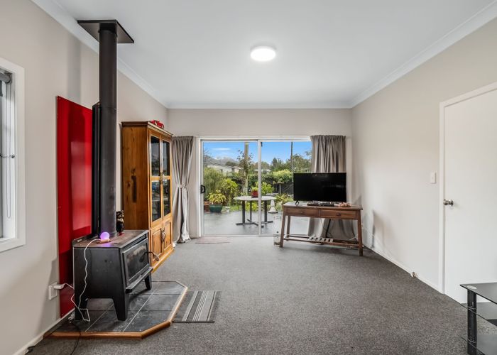  at 43 Field Street, Aramoho, Whanganui, Manawatu / Whanganui