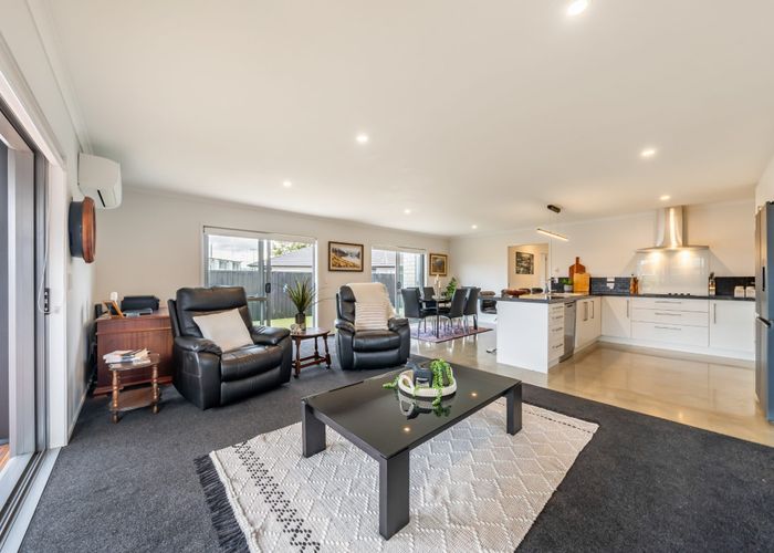  at 14 Passchendaele Grove, Trentham, Upper Hutt