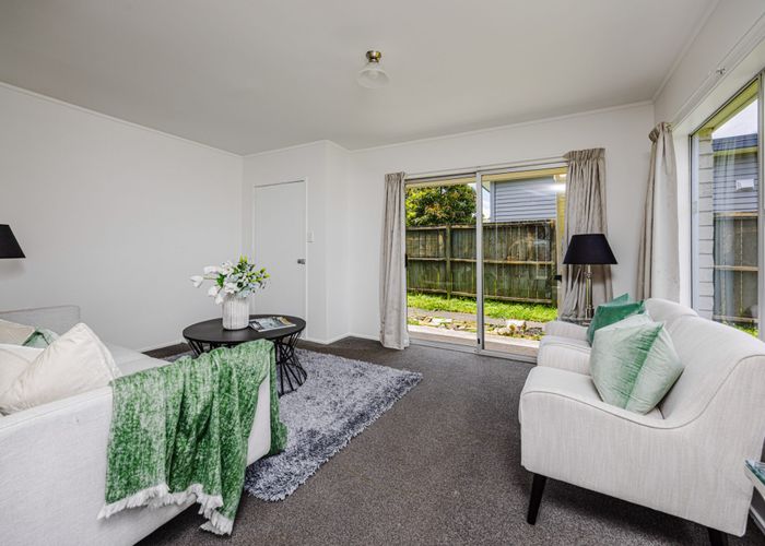  at 4/3 Corin Avenue, Manurewa, Manukau City, Auckland