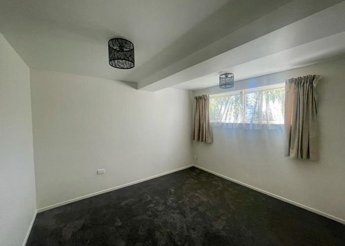  at 42A Lynbrooke Ave, Blockhouse Bay, Auckland City, Auckland