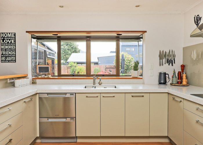  at 38 Kent Terrace, Taradale, Napier