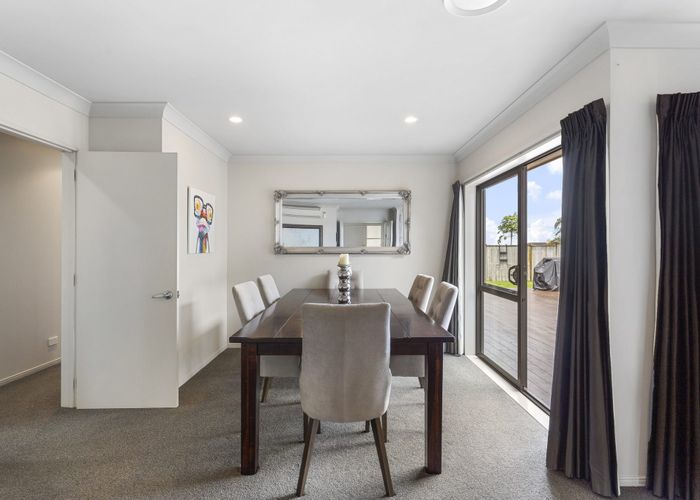  at 36 Hadley Wood Drive, Wattle Downs, Manukau City, Auckland