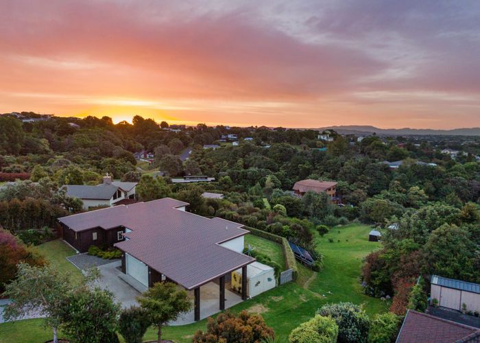  at 33 Oceana Drive, Welcome Bay, Tauranga