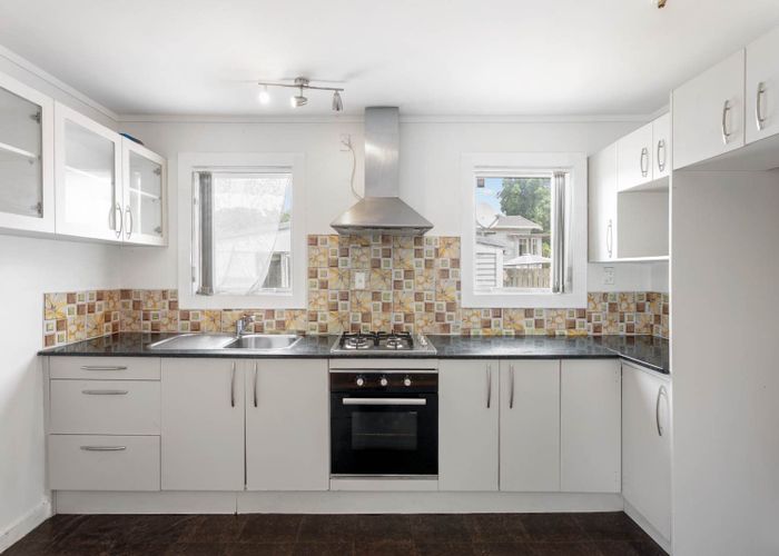  at 1/58 Portage Road, Otahuhu, Auckland