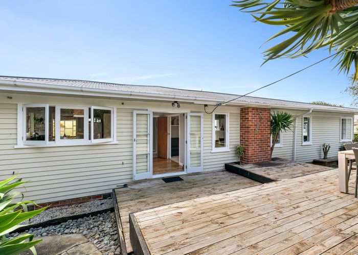  at 58 Tiroroa Avenue, Te Atatu South, Auckland