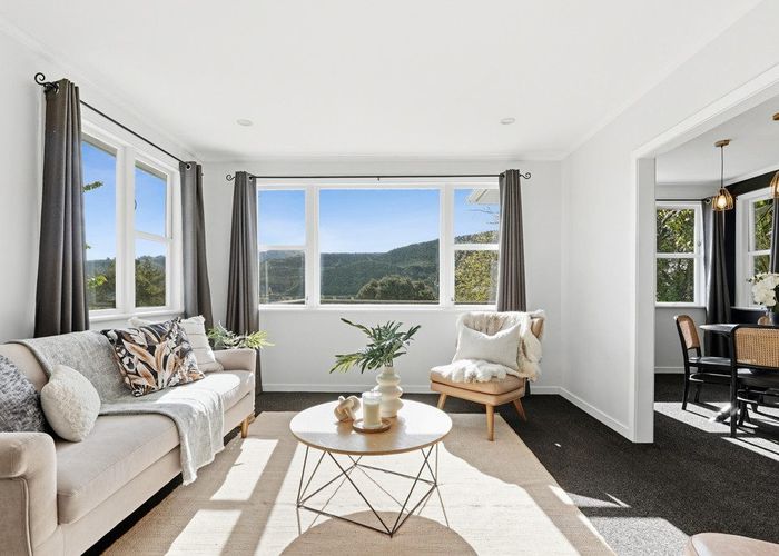  at 16 Manor Drive, Stokes Valley, Lower Hutt, Wellington