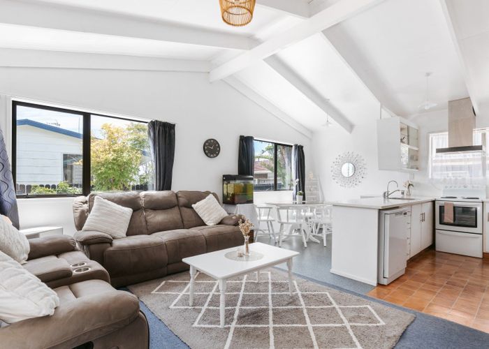  at 922B Papamoa Beach Road, Papamoa Beach, Papamoa