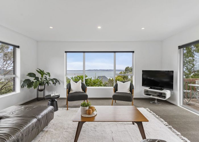  at 50 Hadfield Street, Beach Haven, Auckland